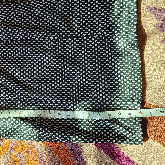 Retro Wiggle Dress - Picture 11 of 12